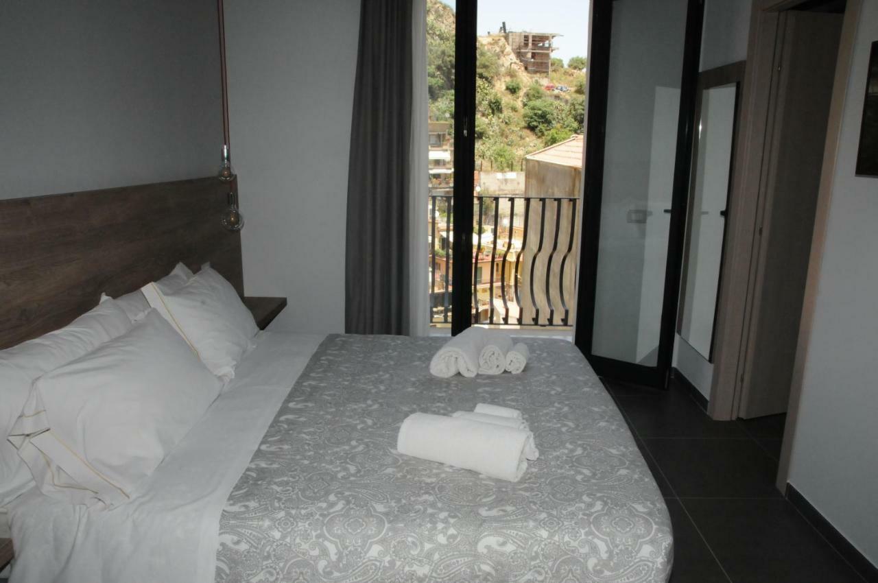 Casa Corvaja Lägenhet Taormina Exteriör bild